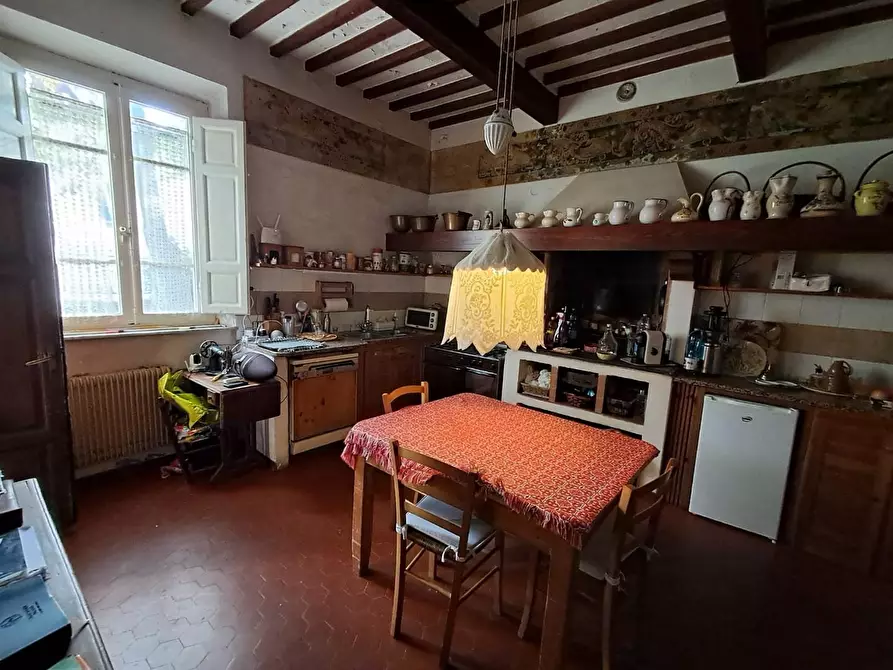 Immagine 4 di Villa in vendita  a Buti