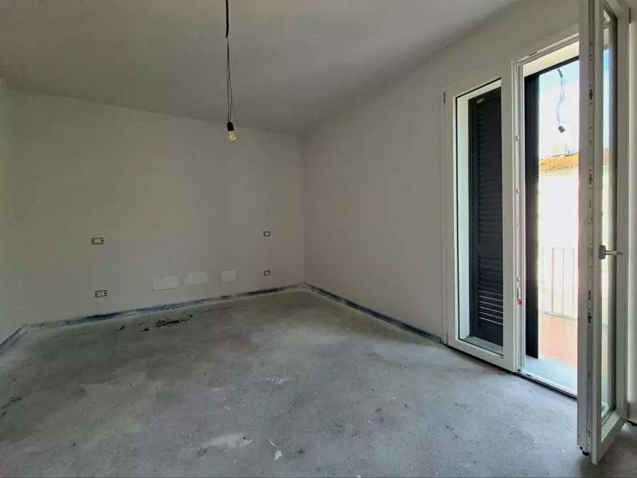 Immagine 24 di Casa bifamiliare in vendita  a Capannori