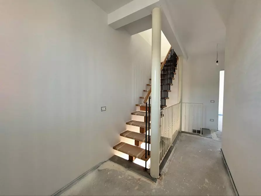 Immagine 28 di Casa bifamiliare in vendita  a Capannori