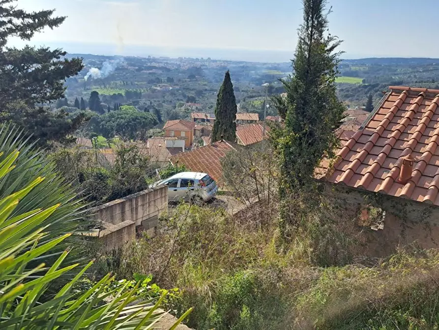 Immagine 1 di Terreno residenziale in vendita  a Rosignano Marittimo