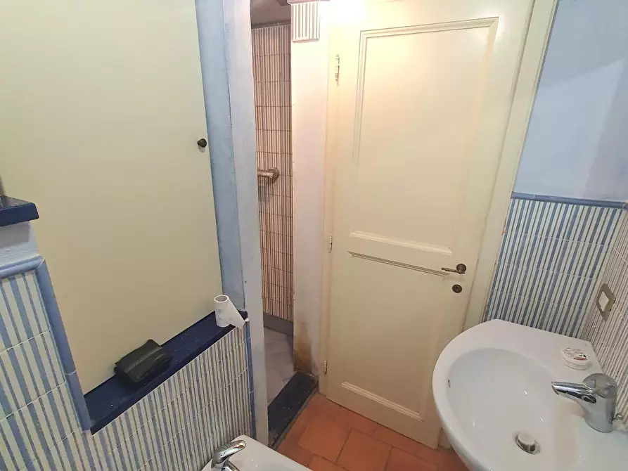 Immagine 33 di Terratetto in vendita  a Lucca