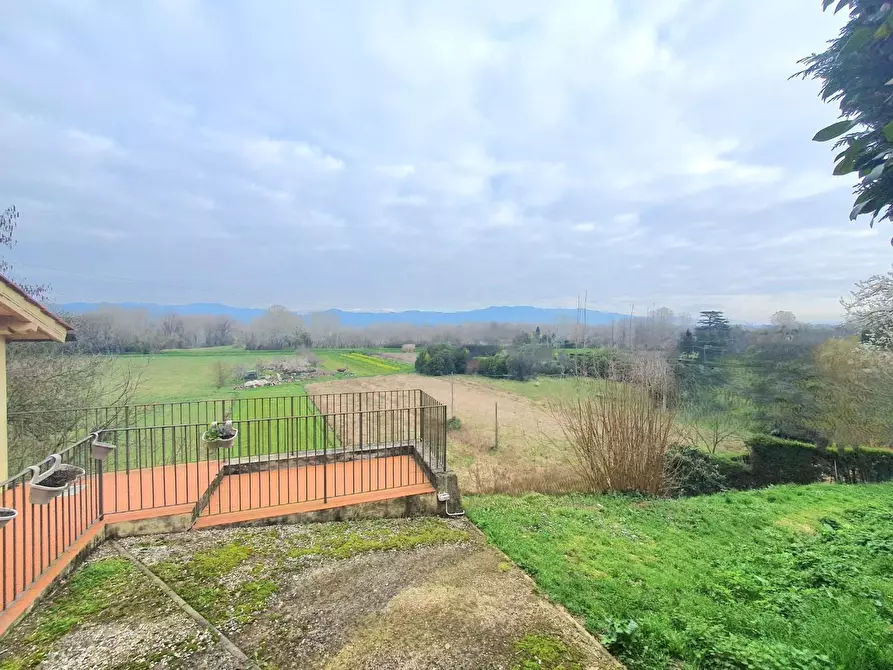 Immagine 43 di Terratetto in vendita  a Lucca