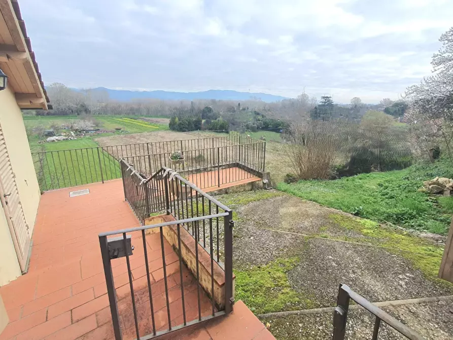 Immagine 7 di Terratetto in vendita  a Lucca