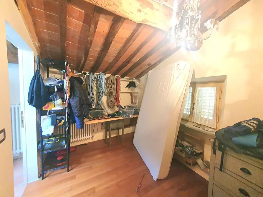 Immagine 38 di Terratetto in vendita  a Lucca