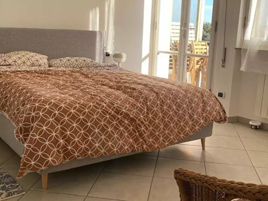 Immagine 12 di Appartamento in vendita  a Camaiore