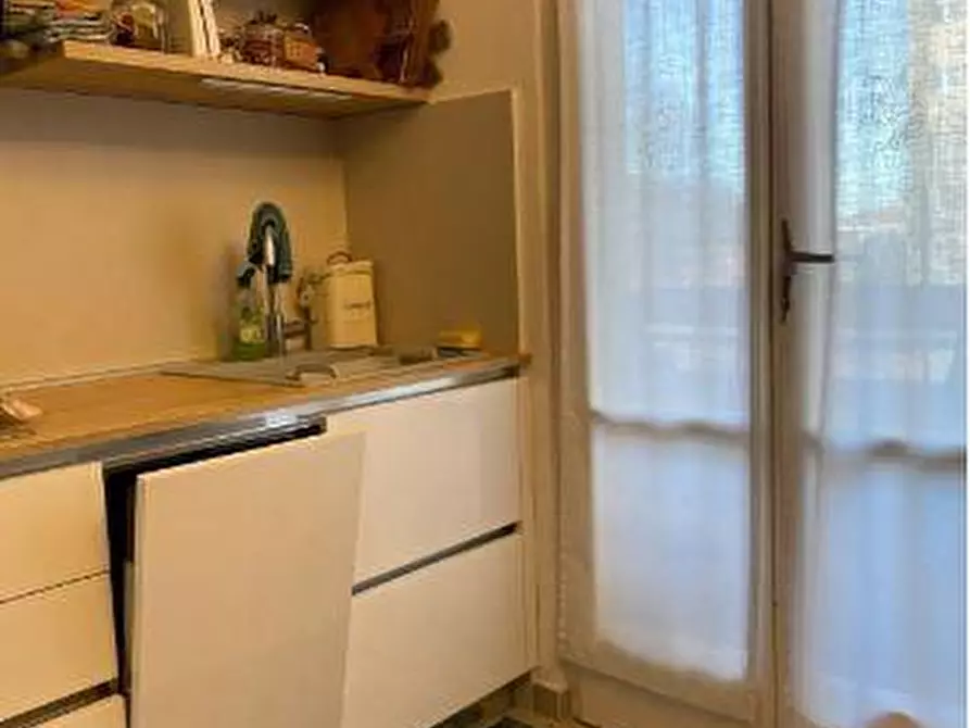 Immagine 17 di Appartamento in vendita  a Camaiore