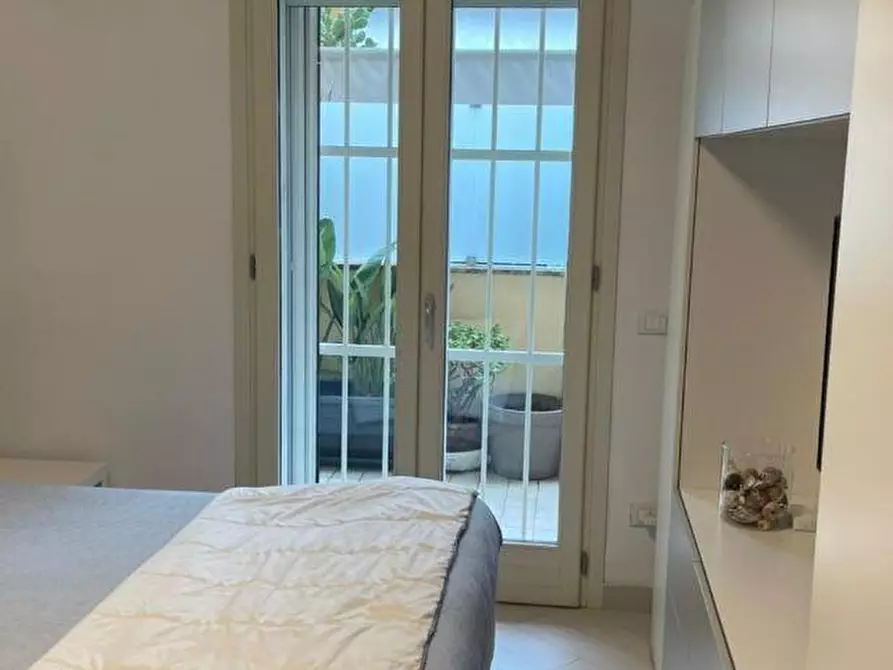 Immagine 15 di Appartamento in vendita  a Camaiore