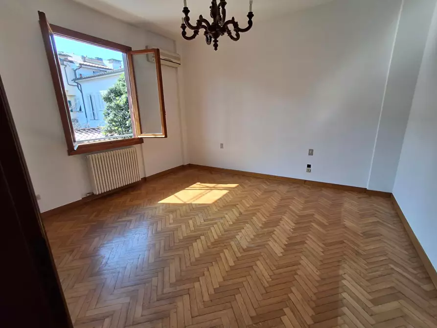 Immagine 11 di Appartamento in vendita  a Empoli