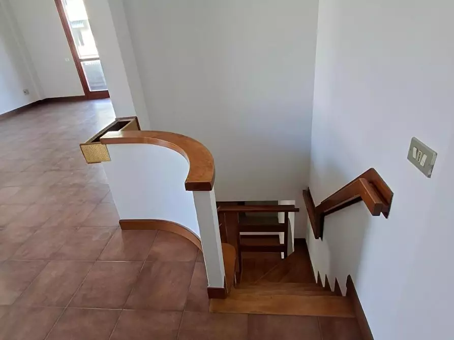 Immagine 14 di Appartamento in vendita  a Empoli