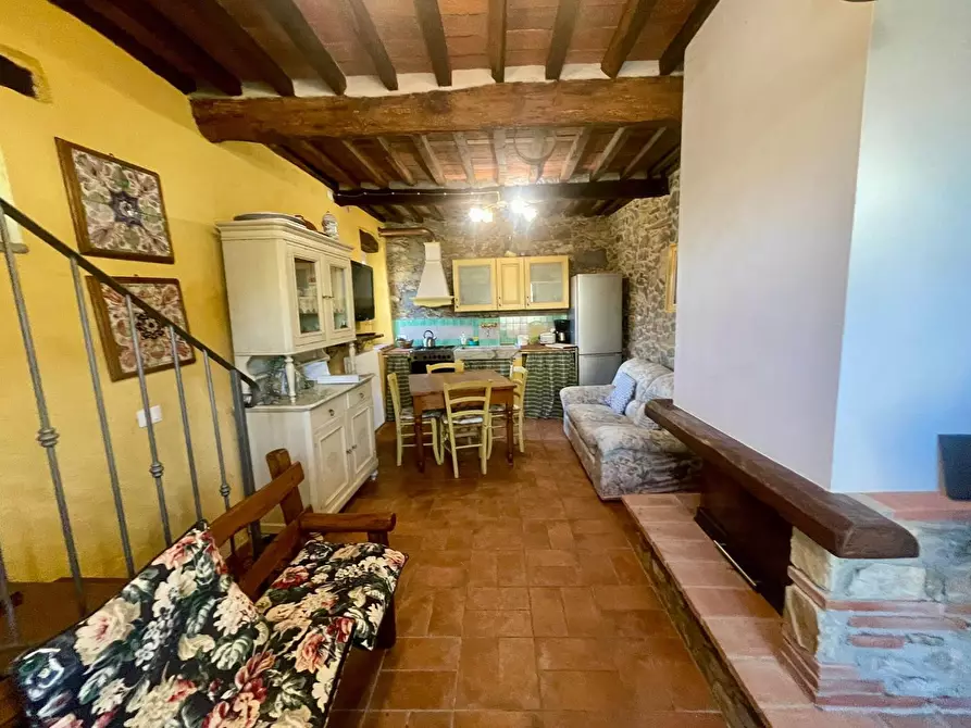 Immagine 15 di Terratetto in vendita  a Lucca