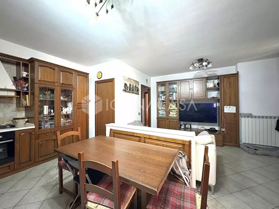 Immagine 9 di Appartamento in vendita  a Santa Maria A Monte