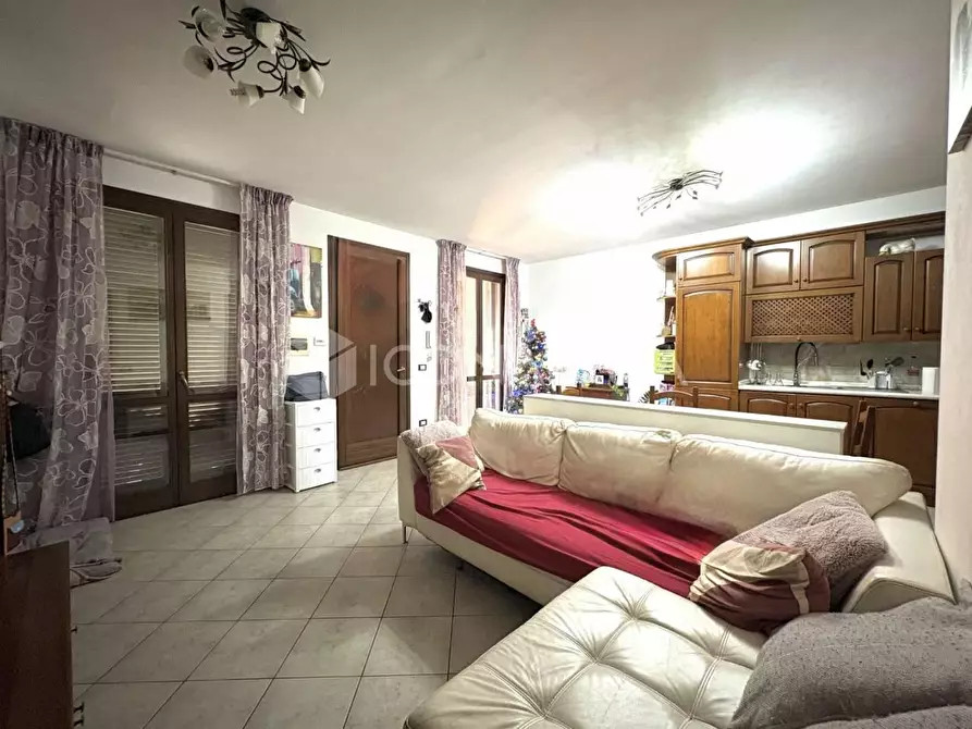 Immagine 11 di Appartamento in vendita  a Santa Maria A Monte