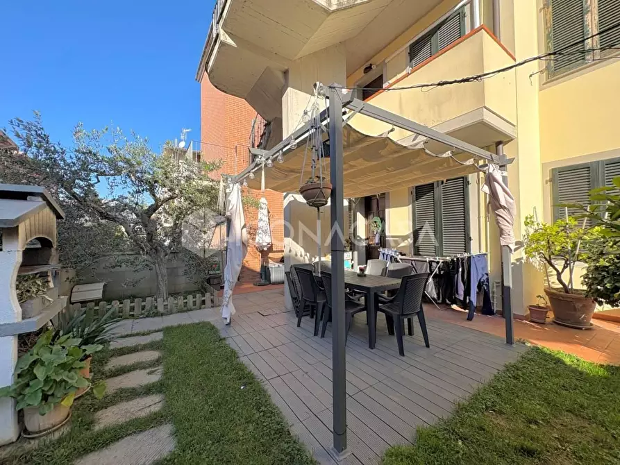 Immagine 24 di Appartamento in vendita  a Santa Maria A Monte