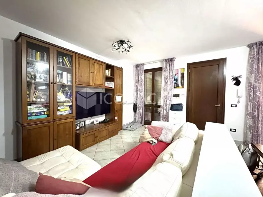 Immagine 10 di Appartamento in vendita  a Santa Maria A Monte