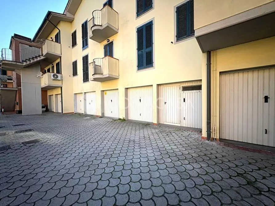 Immagine 33 di Appartamento in vendita  a Santa Maria A Monte