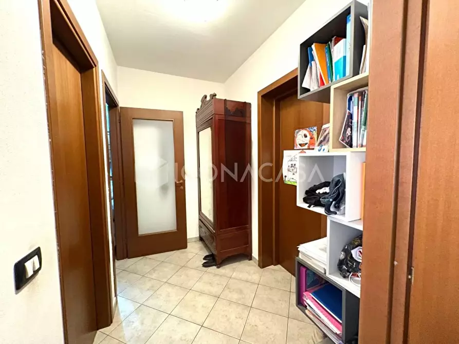 Immagine 13 di Appartamento in vendita  a Santa Maria A Monte