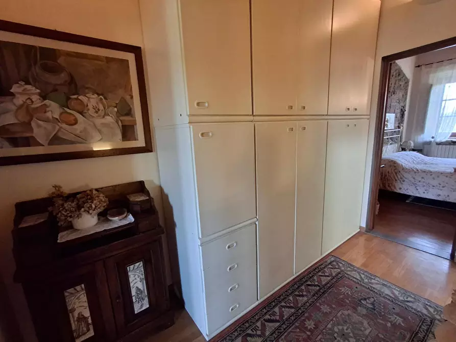 Immagine 17 di Casa colonica in vendita  a Vinci