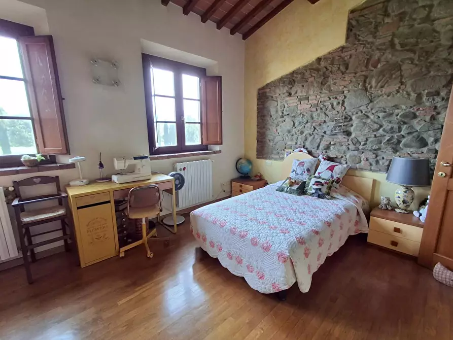 Immagine 20 di Casa colonica in vendita  a Vinci
