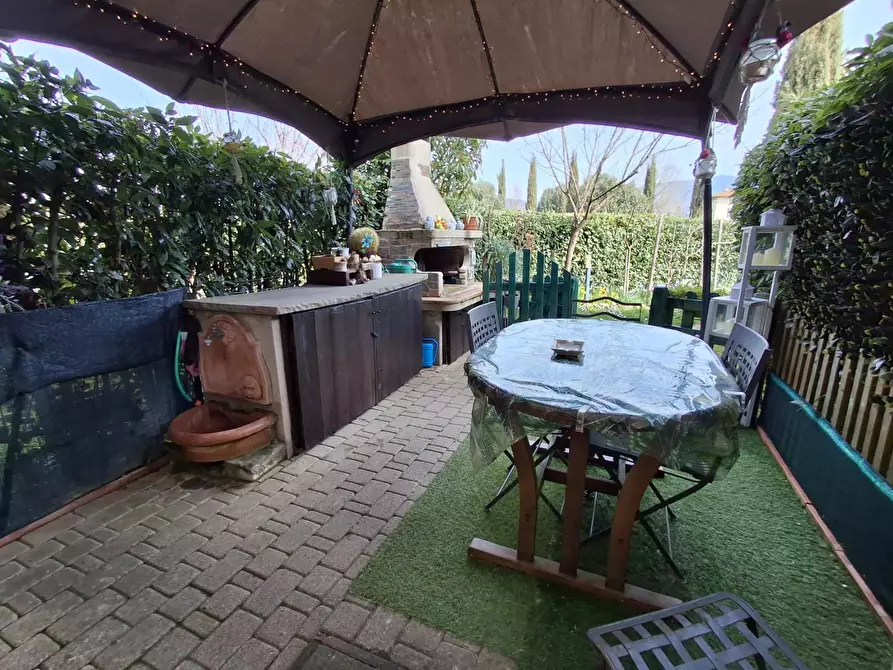 Immagine 31 di Casa colonica in vendita  a Vinci