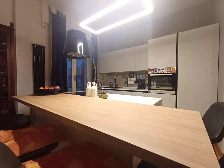 Immagine 5 di Appartamento in vendita  a Siena