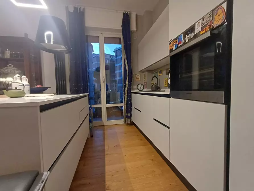 Immagine 9 di Appartamento in vendita  a Siena