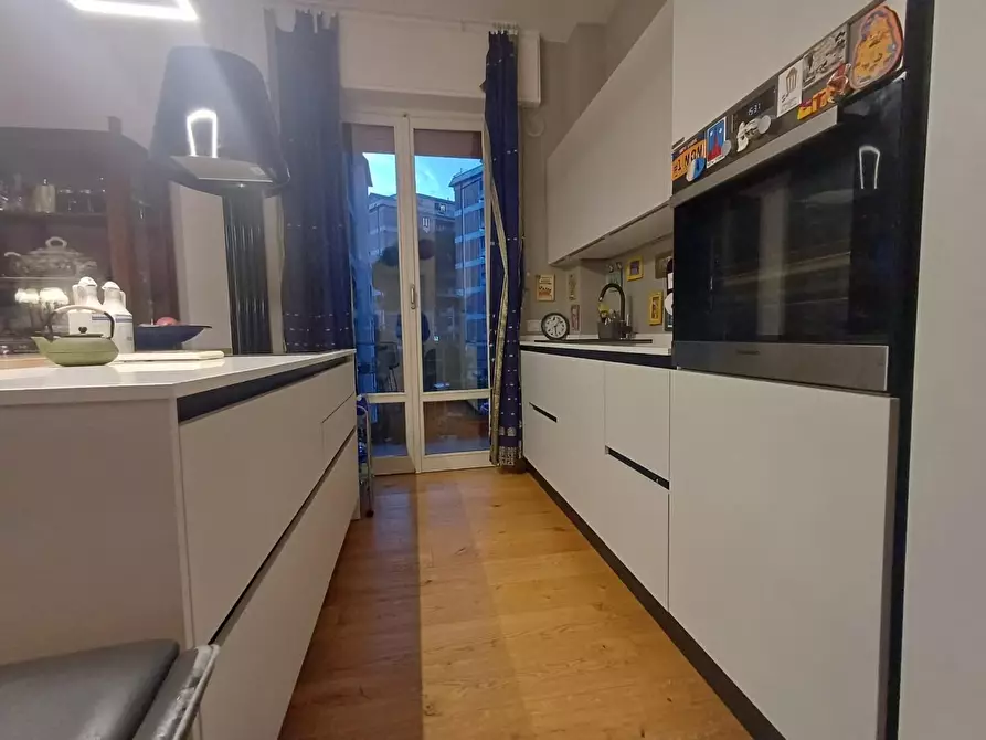 Immagine 10 di Appartamento in vendita  a Siena