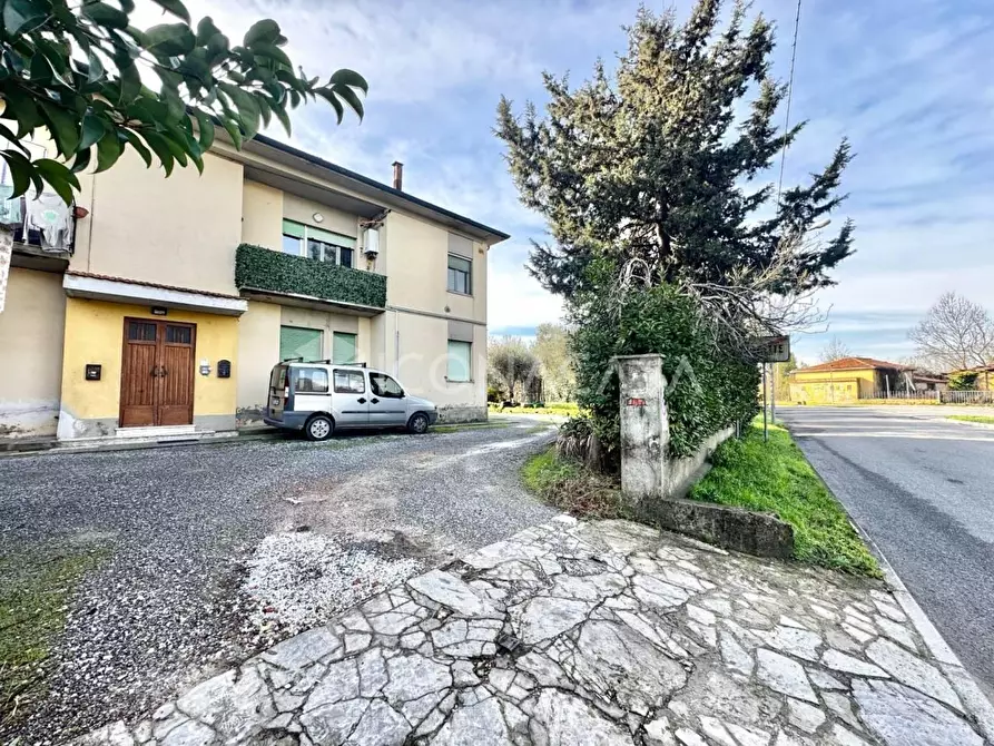 Immagine 1 di Appartamento in vendita  a Calcinaia