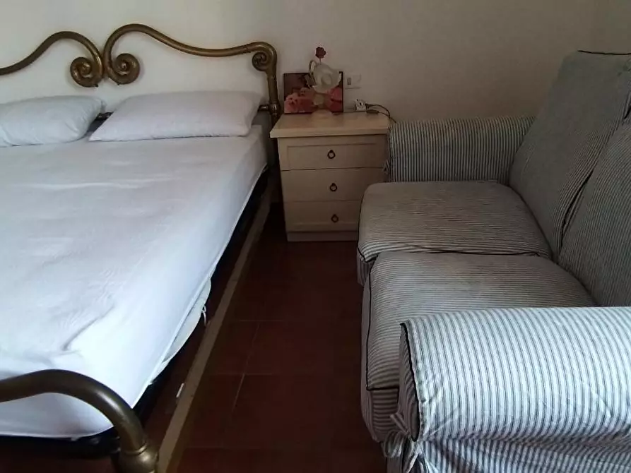 Immagine 8 di Appartamento in affitto  a Carrara