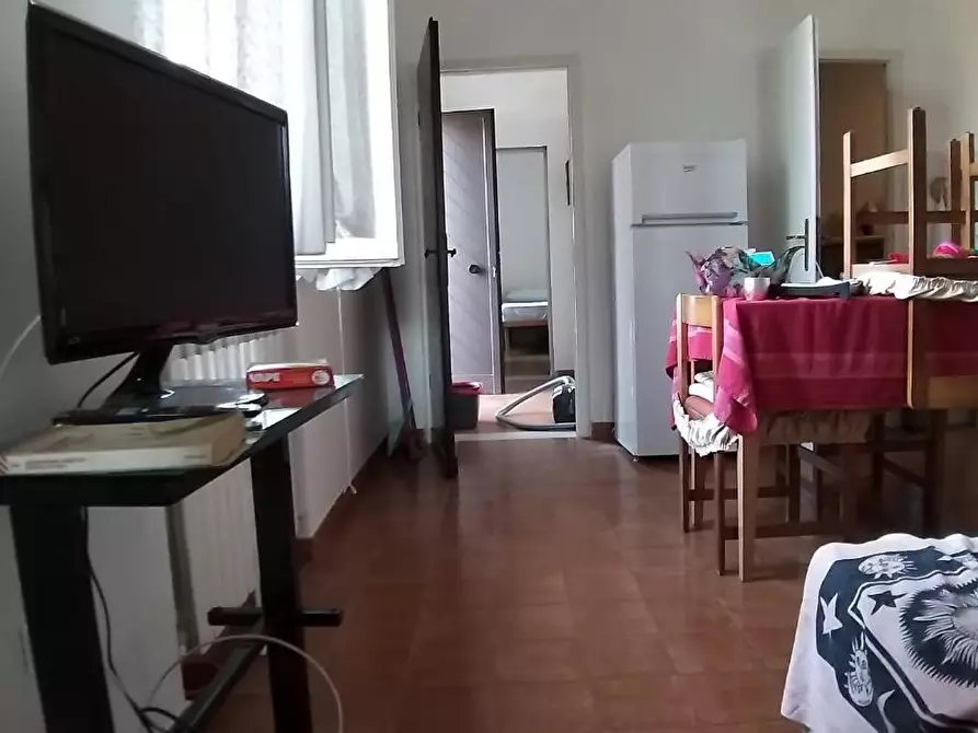 Immagine 5 di Appartamento in affitto  a Carrara