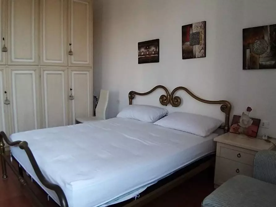 Immagine 10 di Appartamento in affitto  a Carrara