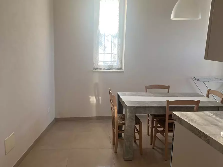 Immagine 2 di Appartamento in affitto  a Massa