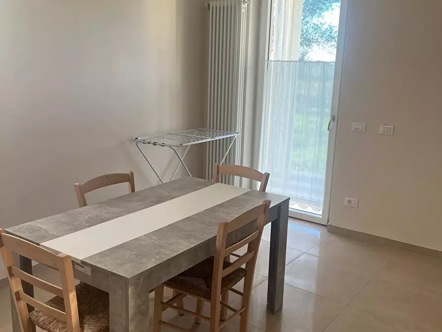 Immagine 3 di Appartamento in affitto  a Massa