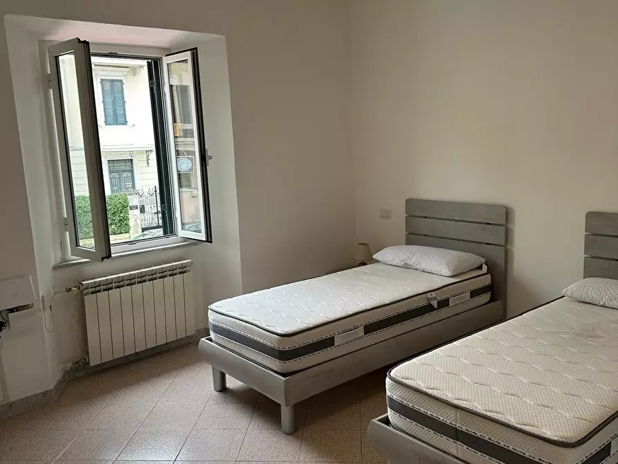 Immagine 12 di Appartamento in affitto  a Carrara