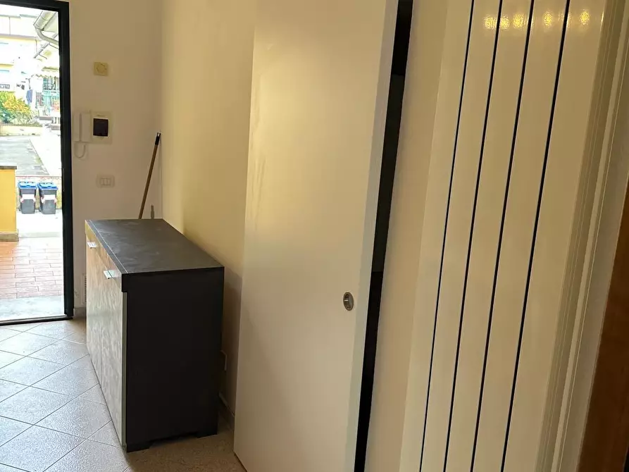 Immagine 3 di Appartamento in affitto  a Carrara