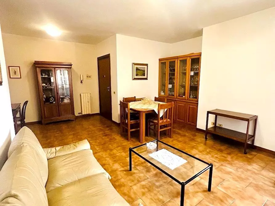 Immagine 6 di Appartamento in vendita  a Massa