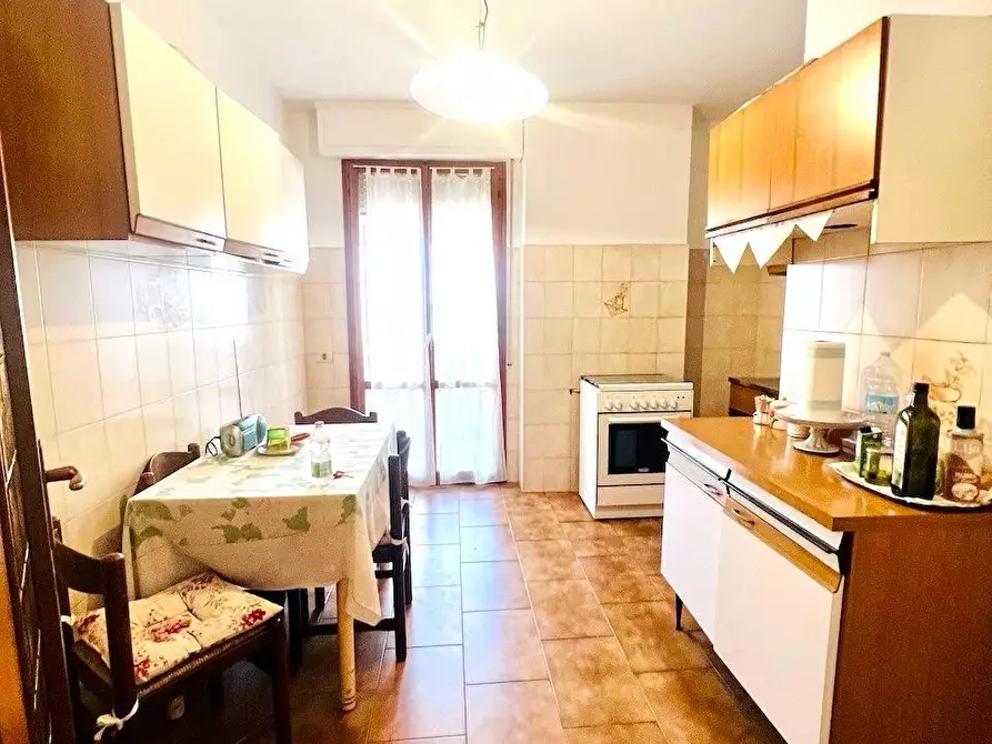 Immagine 8 di Appartamento in vendita  a Massa