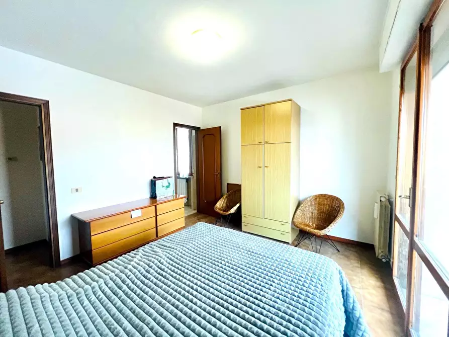 Immagine 15 di Appartamento in vendita  a Massa