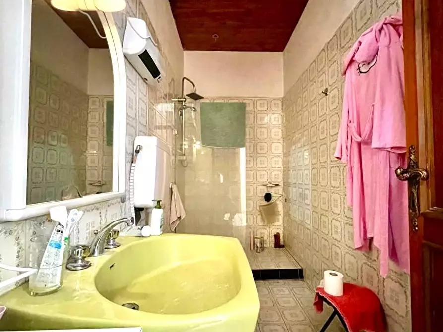 Immagine 8 di Appartamento in vendita  a Pietrasanta