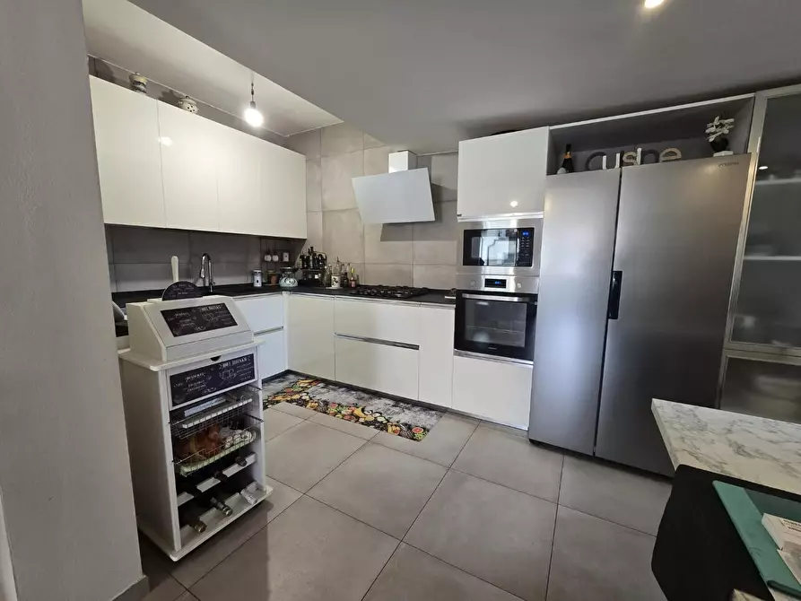 Immagine 11 di Appartamento in vendita  a Pontedera