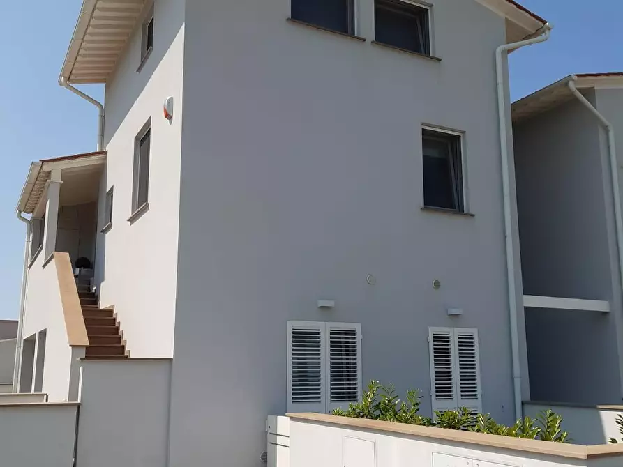 Immagine 2 di Appartamento in vendita  a Pontedera