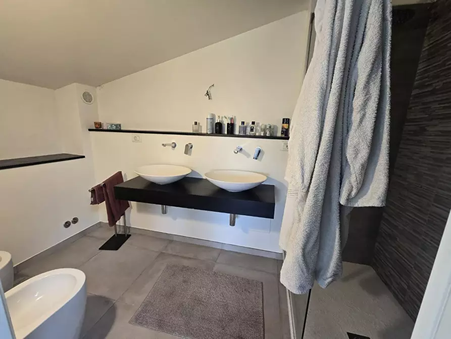 Immagine 24 di Appartamento in vendita  a Pontedera