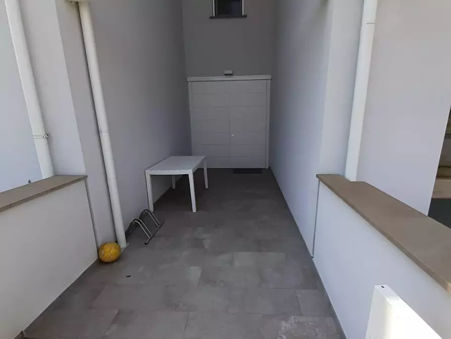 Immagine 26 di Appartamento in vendita  a Pontedera