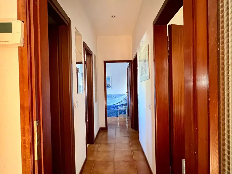 Immagine 9 di Appartamento in vendita  a Massa