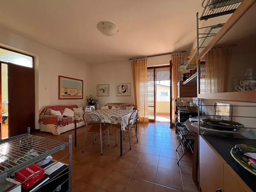 Immagine 7 di Appartamento in vendita  a Massa