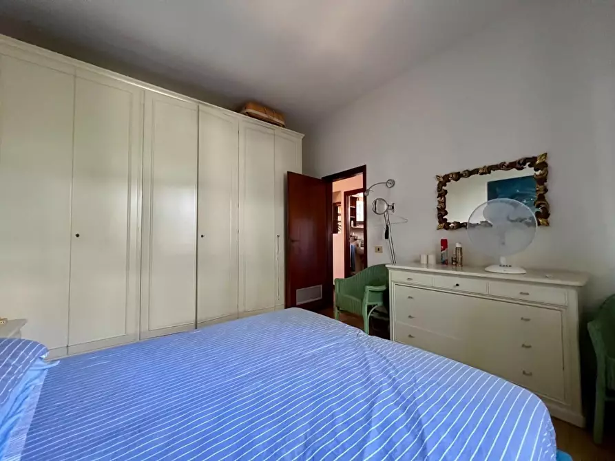 Immagine 15 di Appartamento in vendita  a Massa