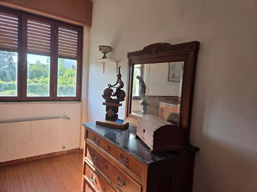 Immagine 4 di Appartamento in vendita  a Carrara