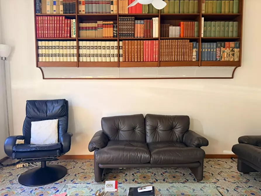 Immagine 14 di Casa bifamiliare in vendita  a Massa