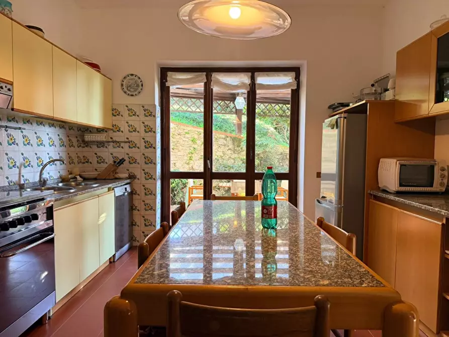 Immagine 16 di Casa bifamiliare in vendita  a Massa