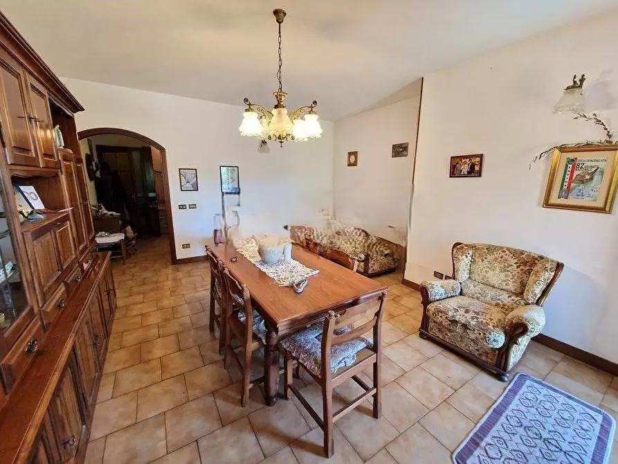 Immagine 1 di Casa bifamiliare in vendita  a Pietrasanta