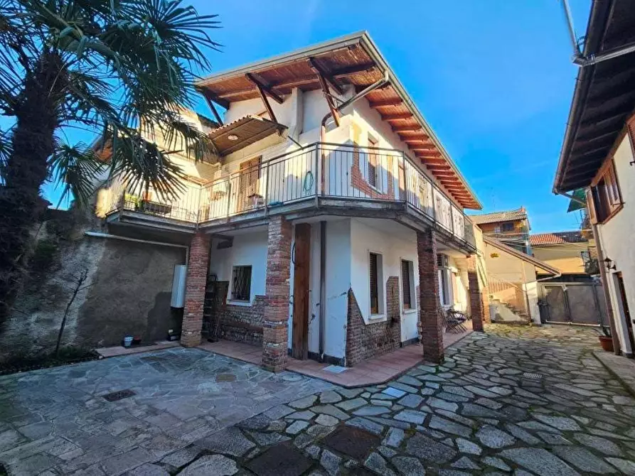 Immagine 1 di Appartamento in vendita  a Pogliano Milanese